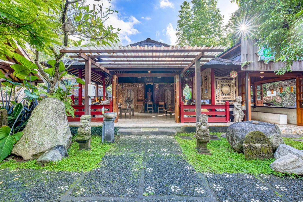 Ubud Sari Health Resort Exterior foto