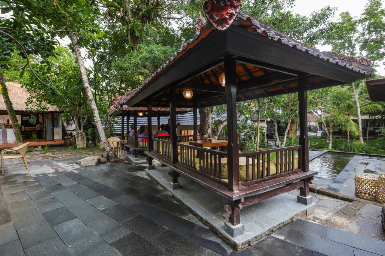 Ubud Sari Health Resort Exterior foto